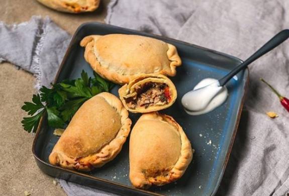 Empanadas de sardinha com especiarias