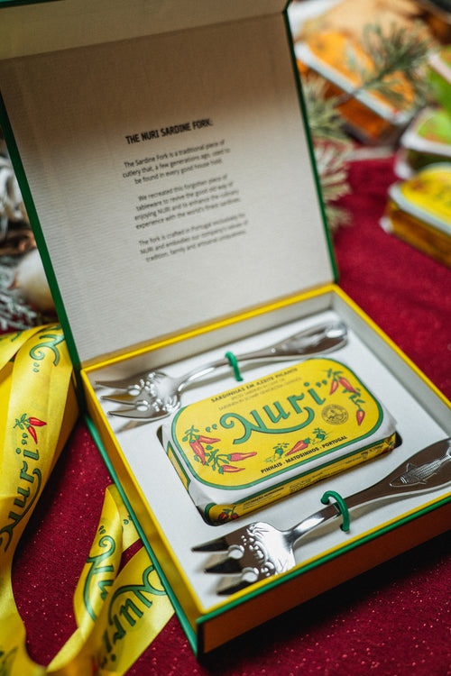 Nuri Fork Giftpack English & Portuguese